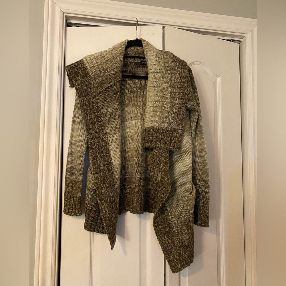 Beautiful Eclipse Winter Cardigan